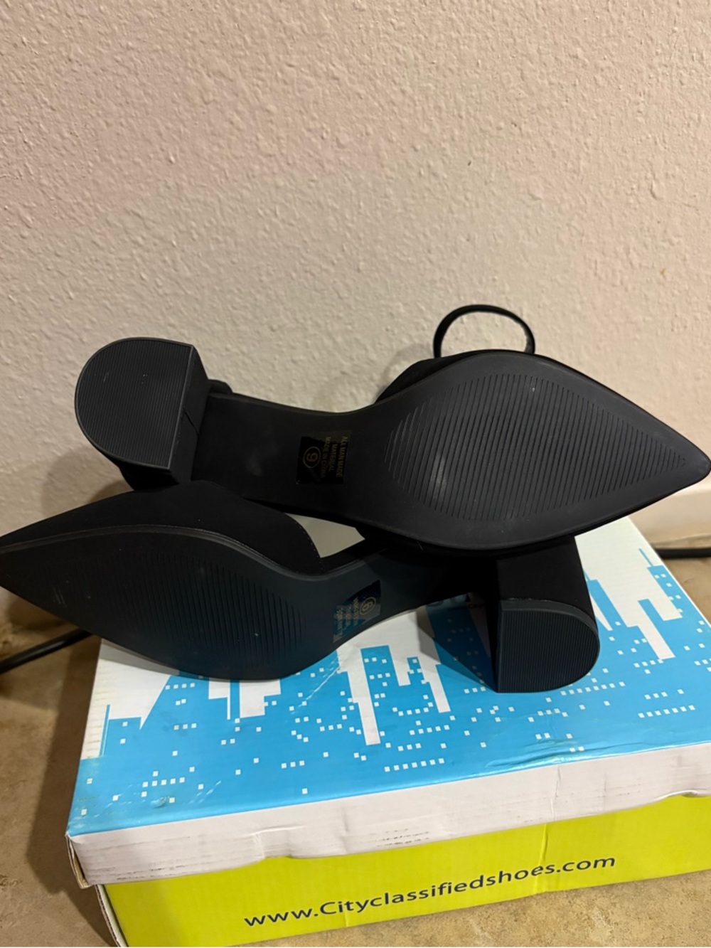 Black Ankle-Strap Block Heels | Size: 9 - Picture 4 of 5